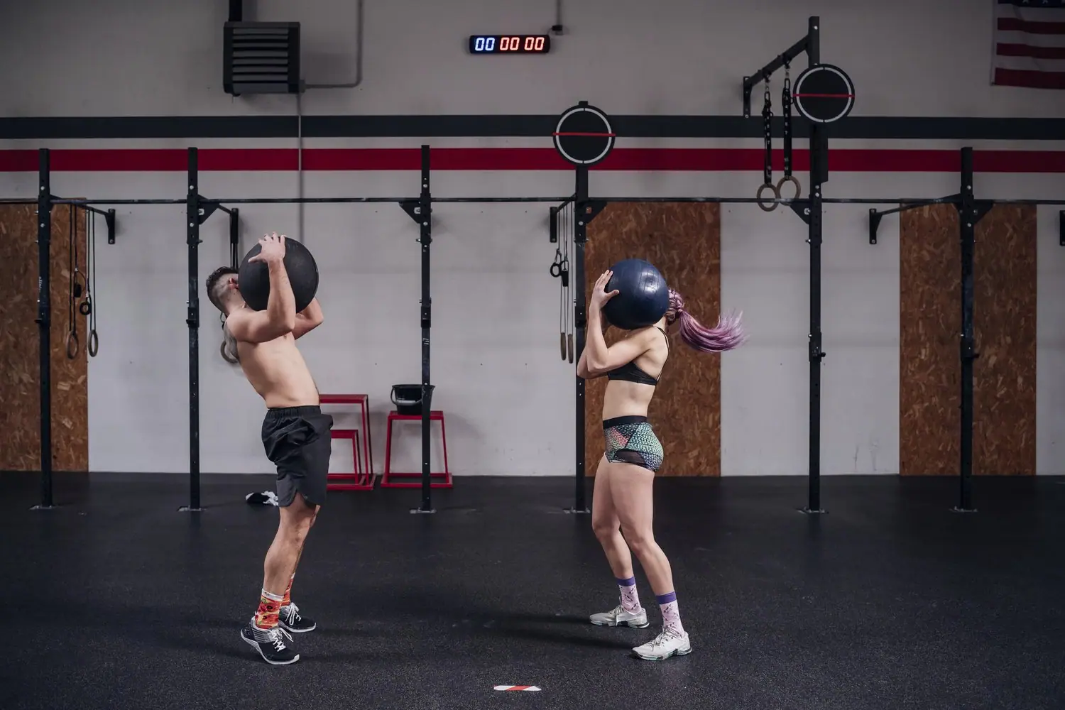 CrossFit w domu - podstawowy zestaw ćwiczeń