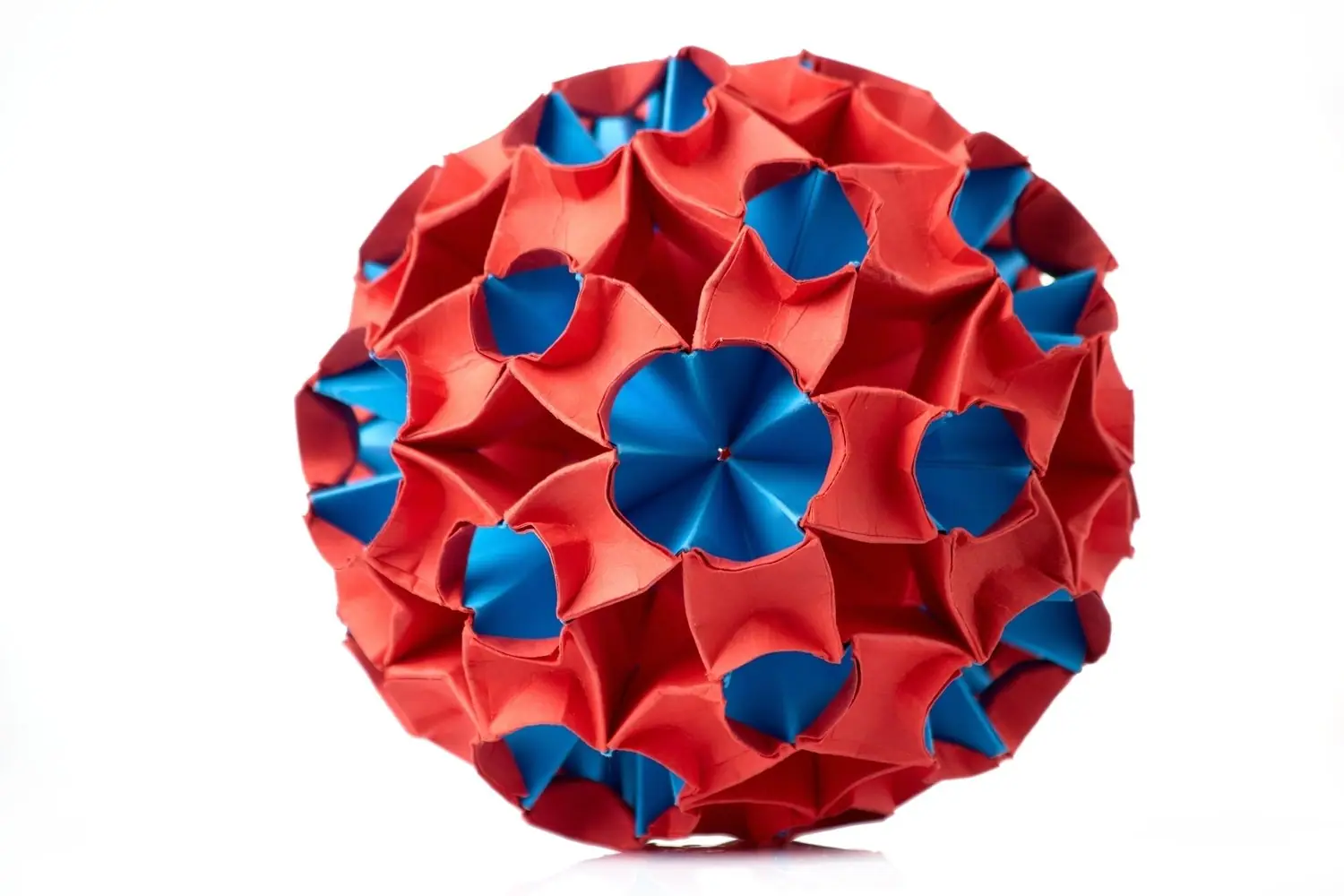 Origami modularne - geometryczne figury z wielu elementów